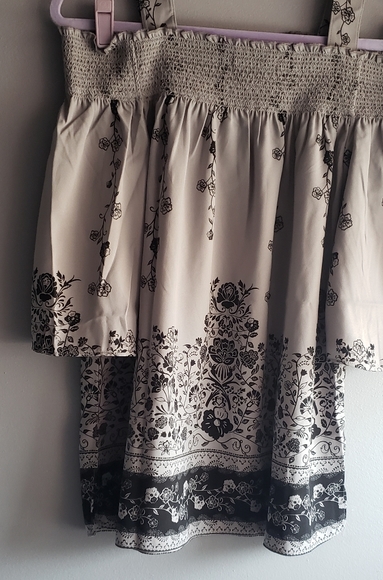 Midnight Velvet "Bell Sleeve Cold Shoulder Top" S - Picture 1 of 5